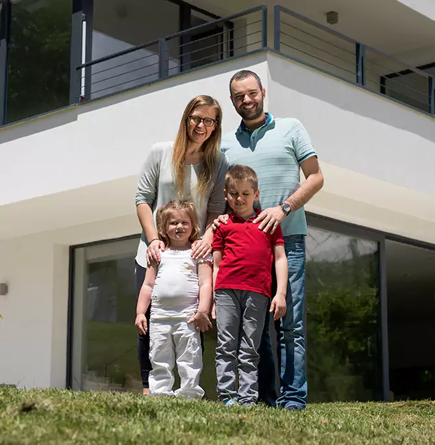 Why Peachtree City Trusts Peachtree City Pest Control Pro for Carpenter Bee Removal?